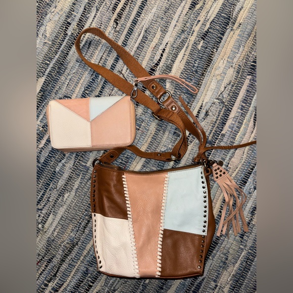 The Sak silverlake Leather City Crossbody and wallet - Picture 1 of 5